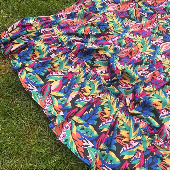 June + Vie Hawaiian Print Skirt Plus Size 30W Elastic Waistband Ruffles Color!! - Picture 4 of 12